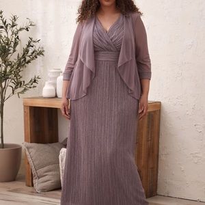 Plissé Dress & Jacket Set from Laura. Size 18 - professionally altered for 5’3”